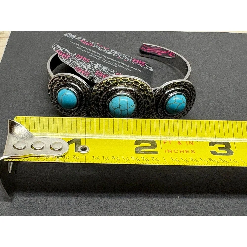 Paparazzi Jewery Set   Bracelet Earings Necklace Silver Tone With Blue Turquise